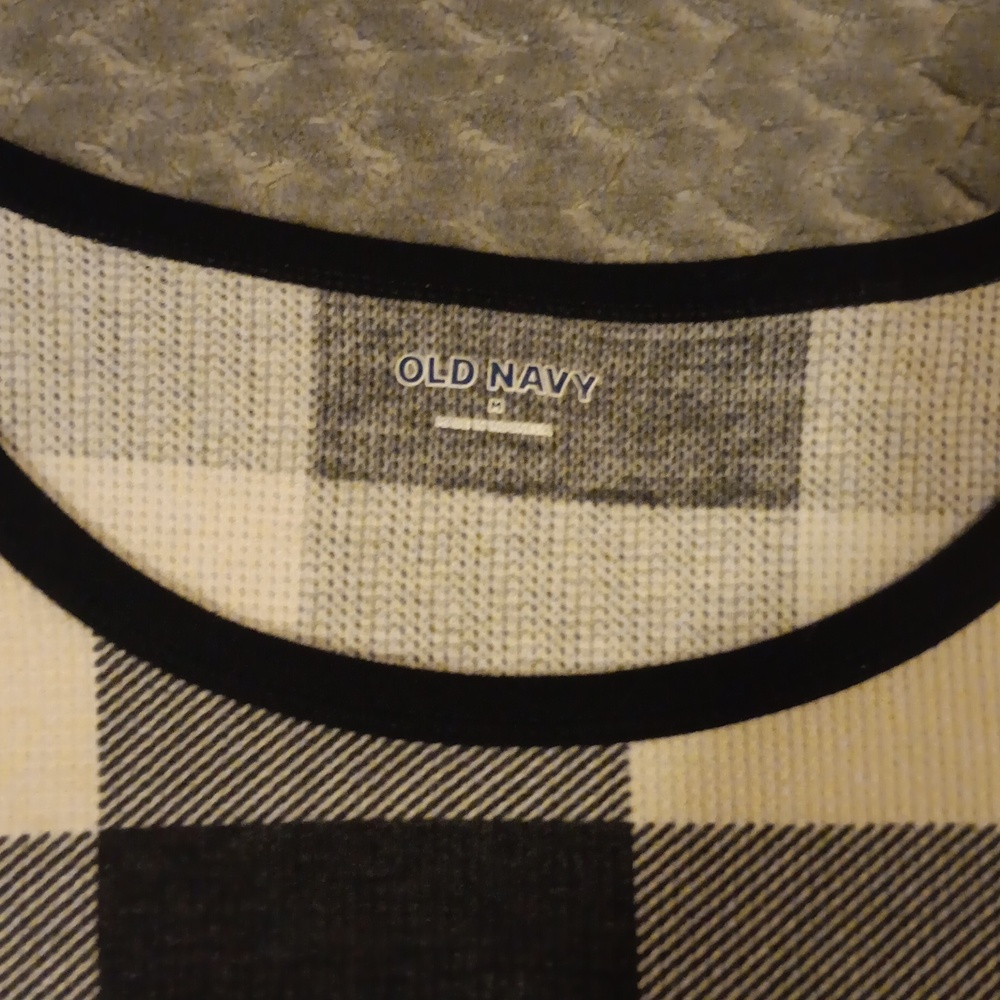 Old Navy Black/Grey  and White Checkered Long Sleeve Top - Picture 3 of 6